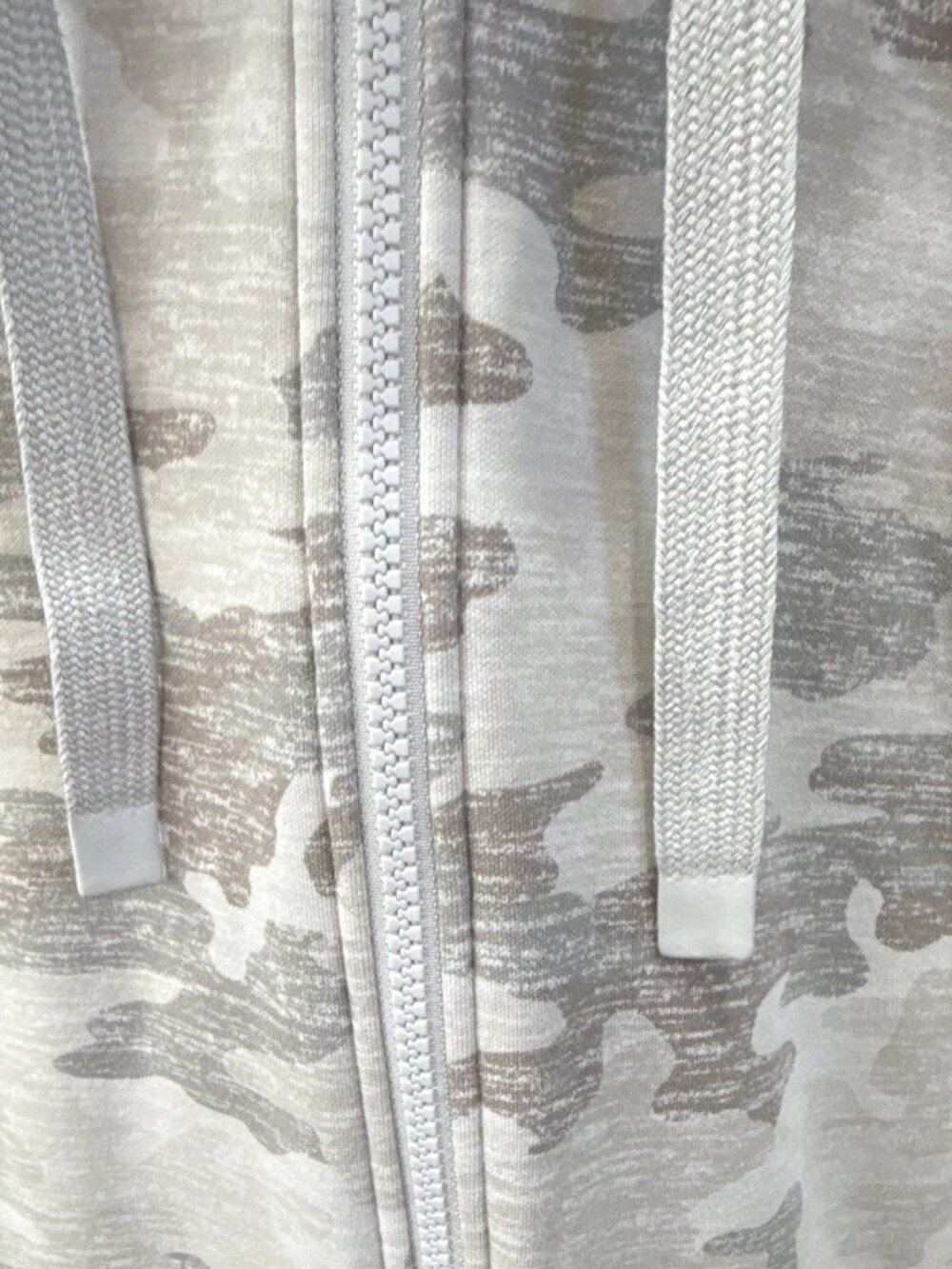Athleta Women's L Full Zip Hooded Hoodie Gray Camo Triumph Pockets Thumbholes - Picture 2 of 12